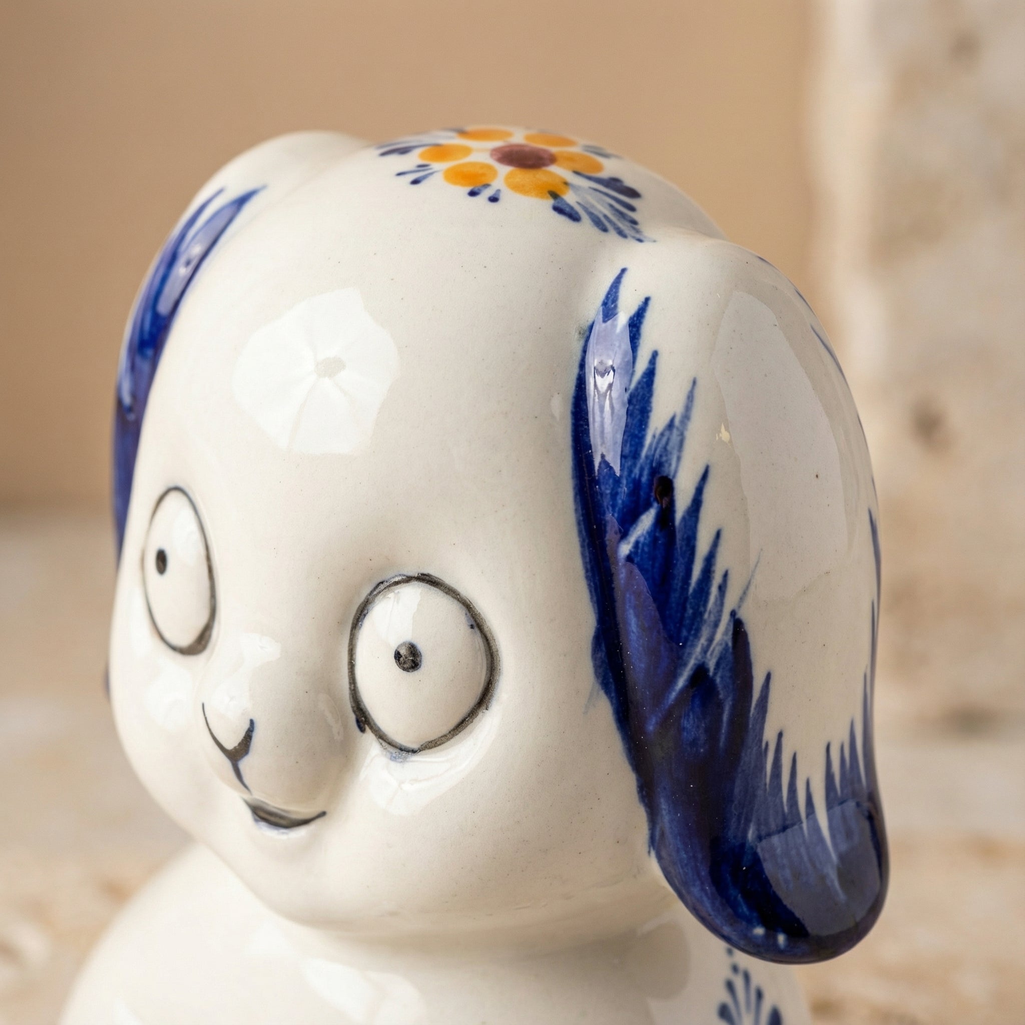 Figurine de chien Portugal Fleur