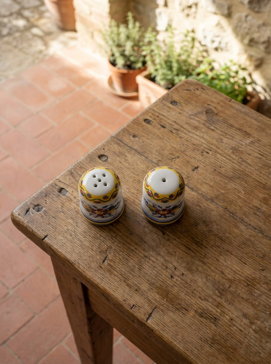 Salt & Pepper Set Portugal Flower
